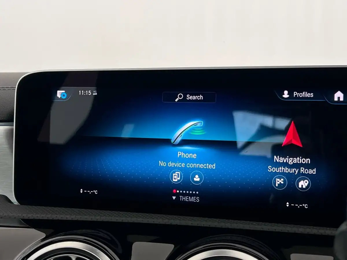 2019-mercedes-benz-a-class-20-a35-amg-premium-plus-hatchback-5d-big-27