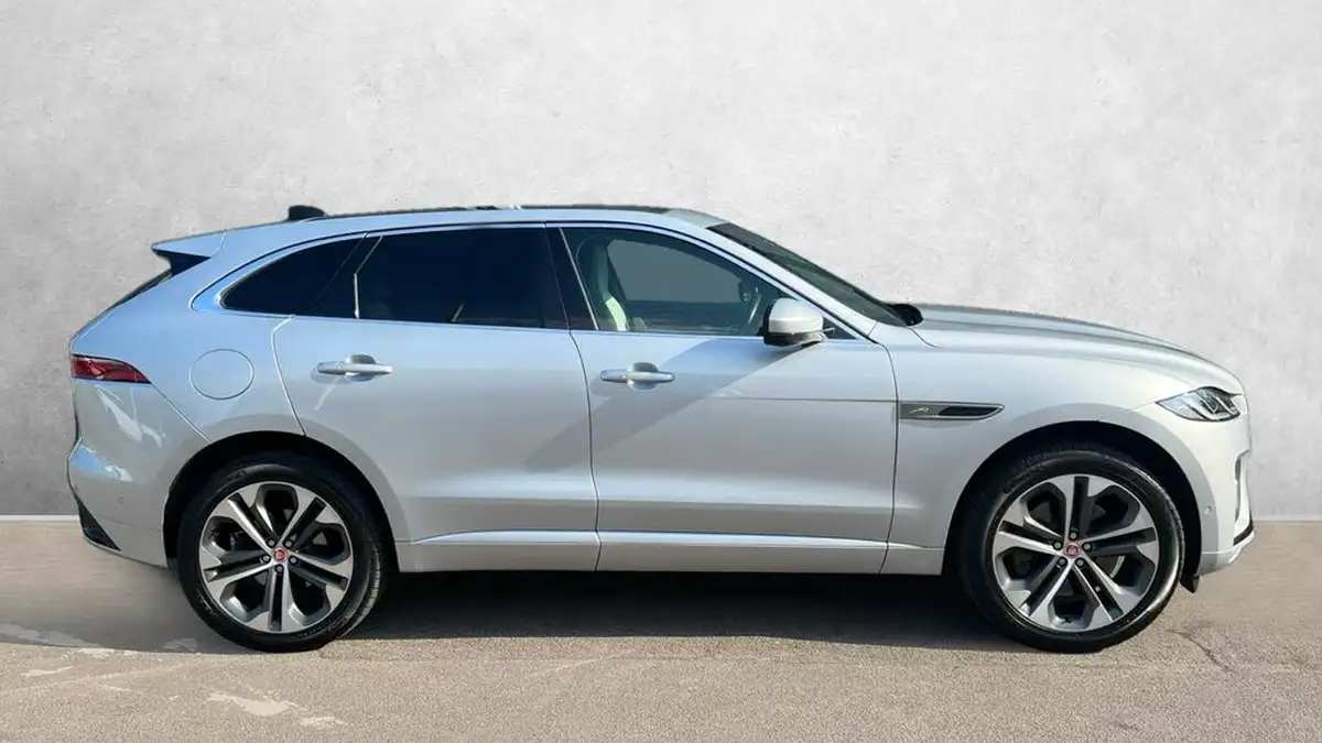 2021-jaguar-f-pace-20-p400e-hse-big-4