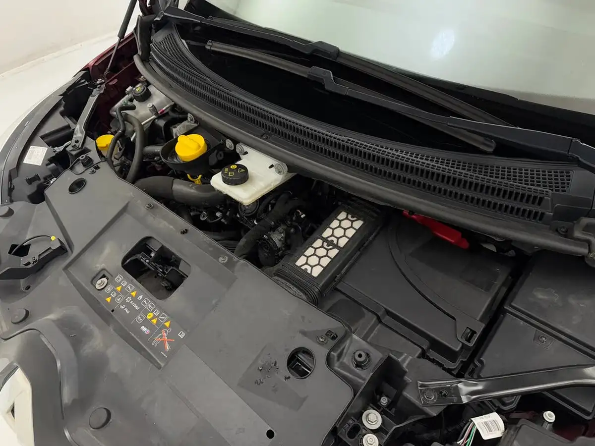 2019-renault-grand-scenic-13-tce-iconic-big-29
