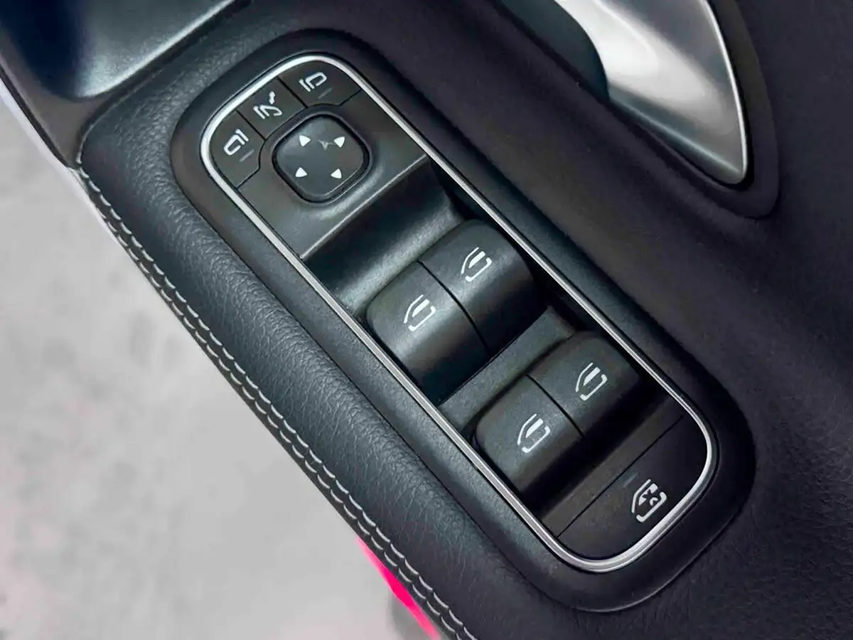 2022-mercedes-benz-cla-13-cla-200-amg-line-executive-coupe-4d-big-15