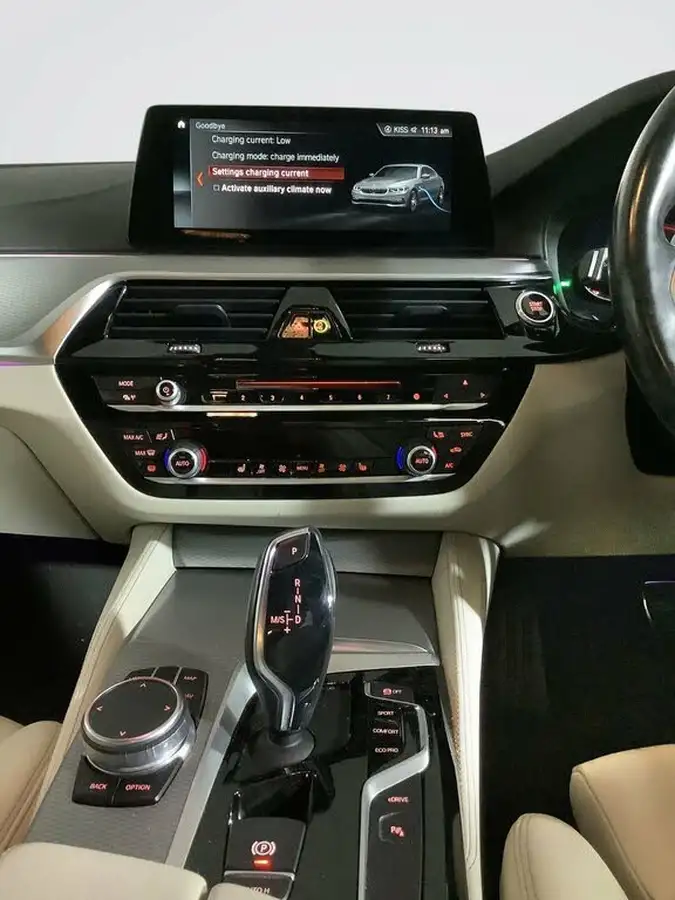 2018-bmw-5-series-20-530e-m-sport-big-23