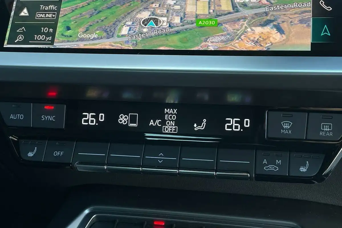 2023-audi-a3-20-35-tdi-s-line-sportback-5d-big-40