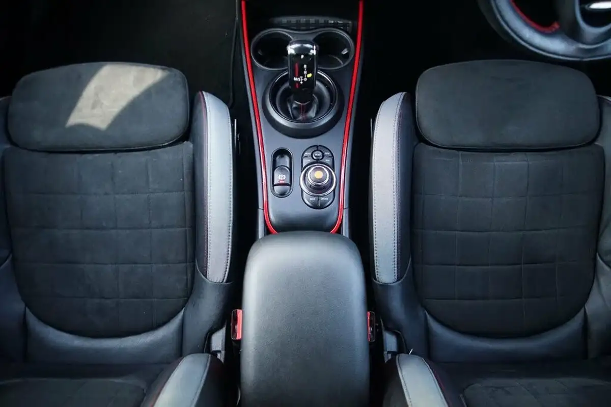 2019-mini-countryman-20-john-cooper-works-big-20