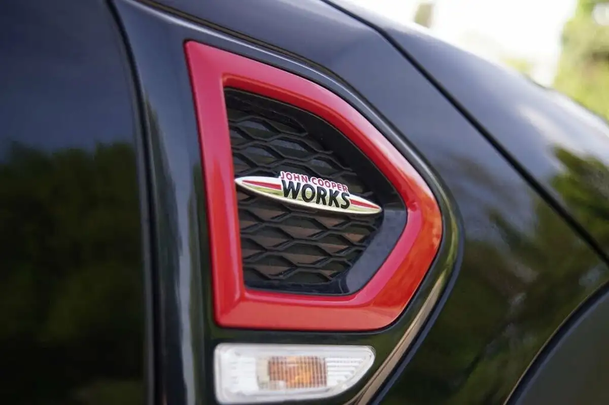 2019-mini-countryman-20-john-cooper-works-big-44