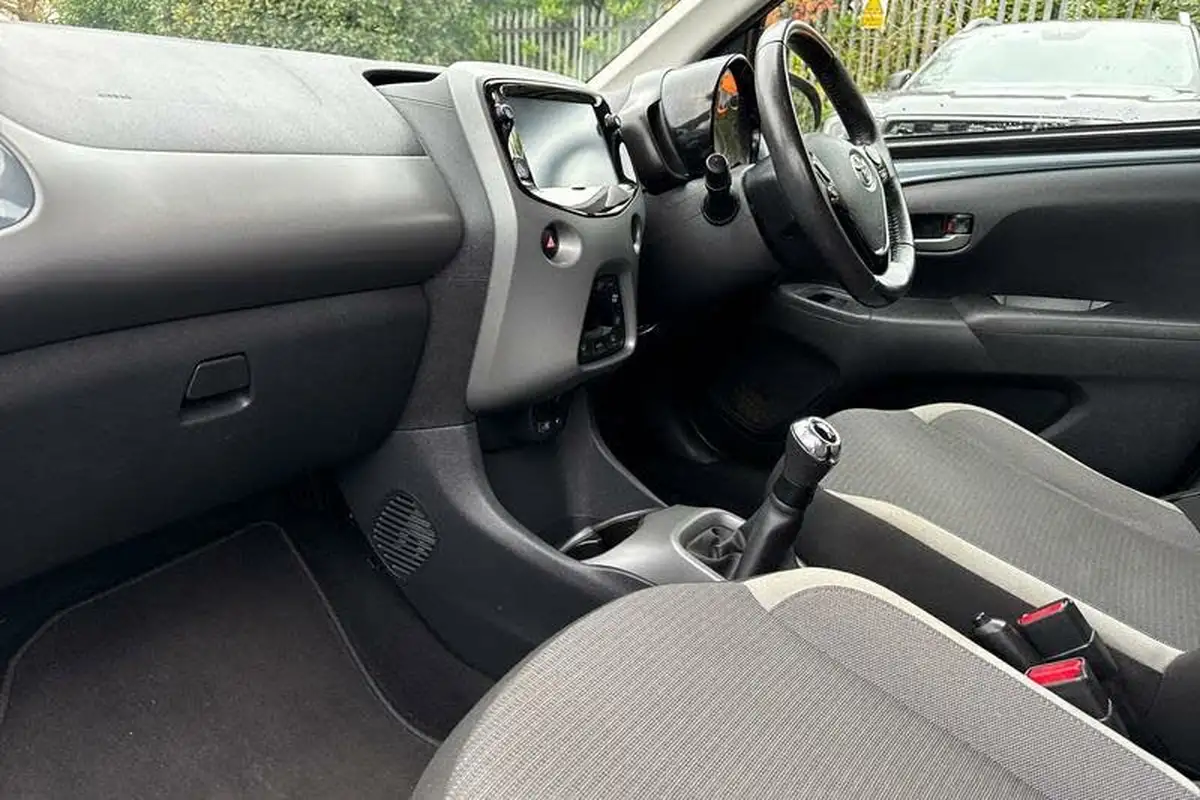 2021-toyota-aygo-10-vvt-i-x-trend-tss-big-17