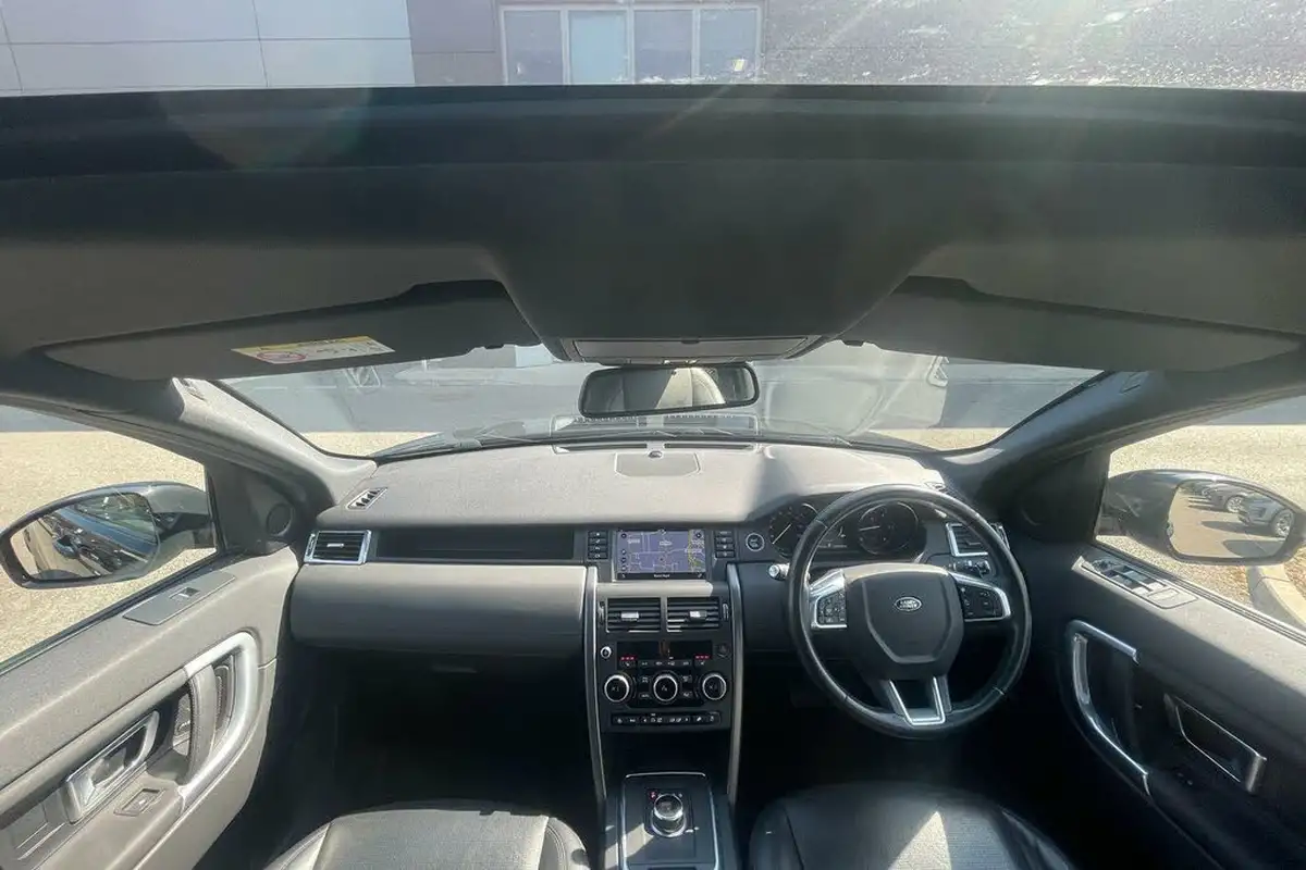 2019-land-rover-discovery-sport-20td4-landmark-big-3