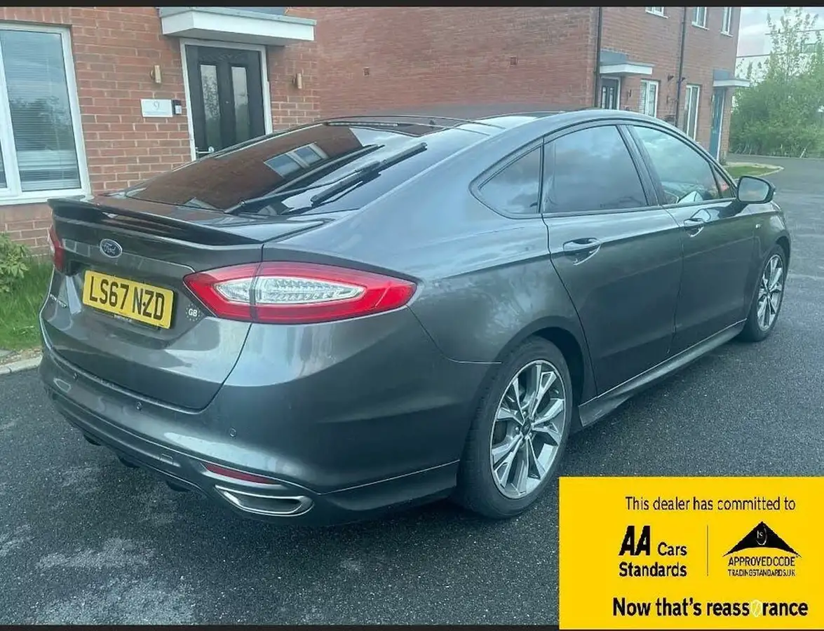2017-ford-mondeo-20tdci-st-line-180ps-hatchback-powershift-big-3