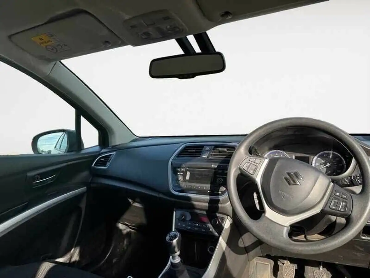 2021-suzuki-s-cross-14-boosterjet-sz4-big-4