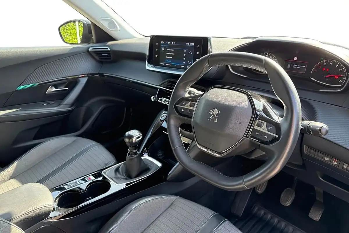 2021-peugeot-2008-suv-12-puretech-allure-130bhp-big-12