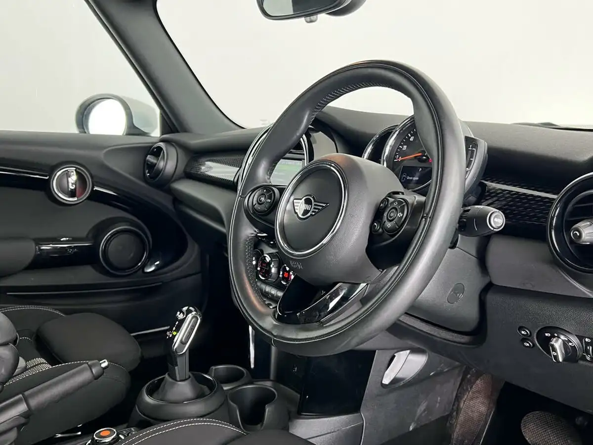 2020-mini-cooper-20-cooper-s-classic-189bhp-convertible-2d-auto-big-22