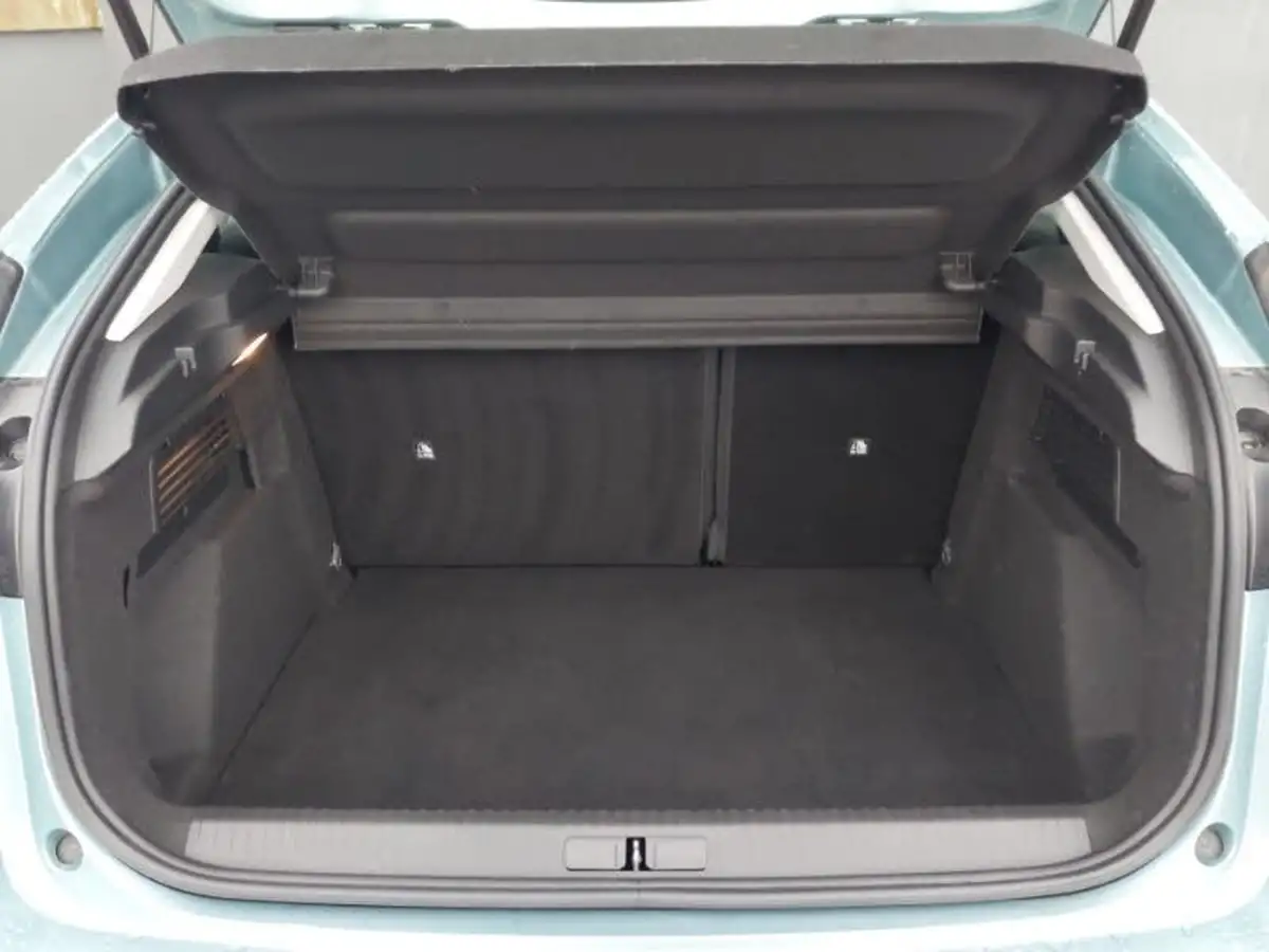 2023-citroen-c4-12-puretech-sense-big-7