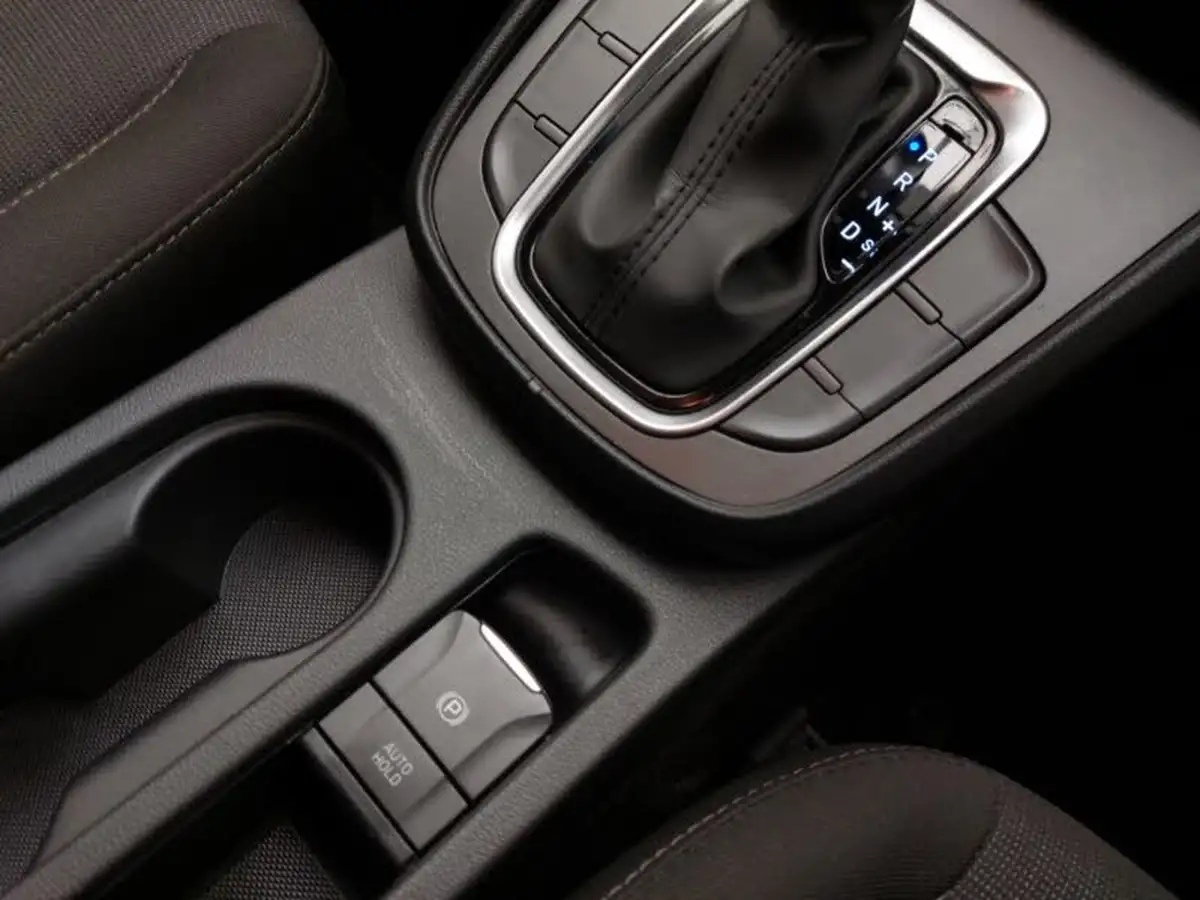 2021-hyundai-kona-16-gdi-se-connect-big-11
