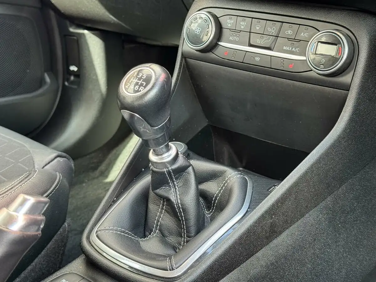 2019-ford-fiesta-10t-active-x-140ps-big-8