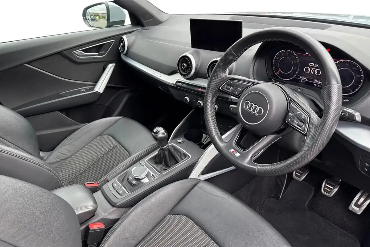 2021-audi-q2-10-30-tfsi-s-line-big-13