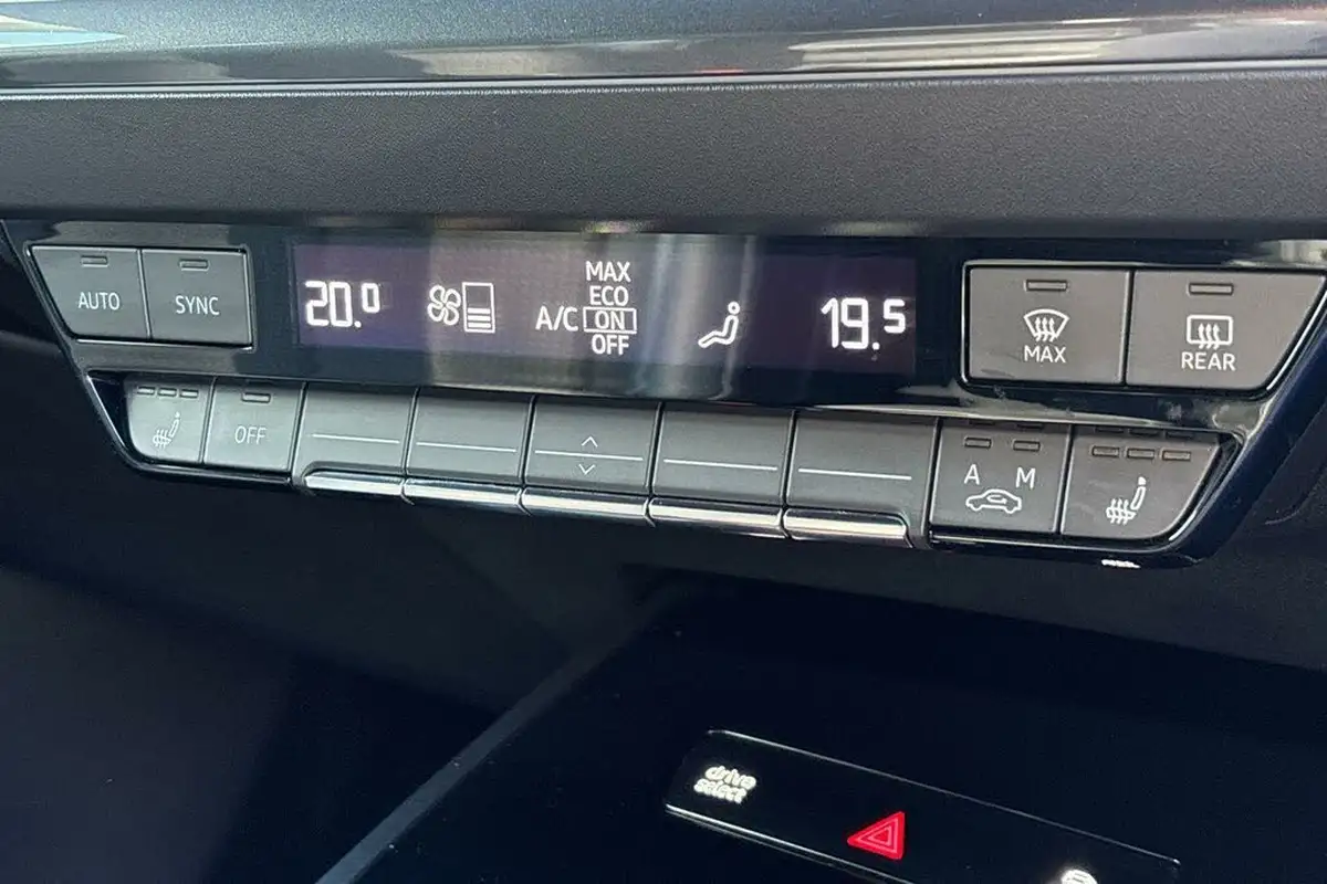2022-audi-q4-e-tron-40e-s-line-station-wagon-big-37