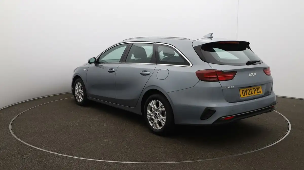 2022-kia-ceed-10-t-gdi-2-sportswagon-big-53