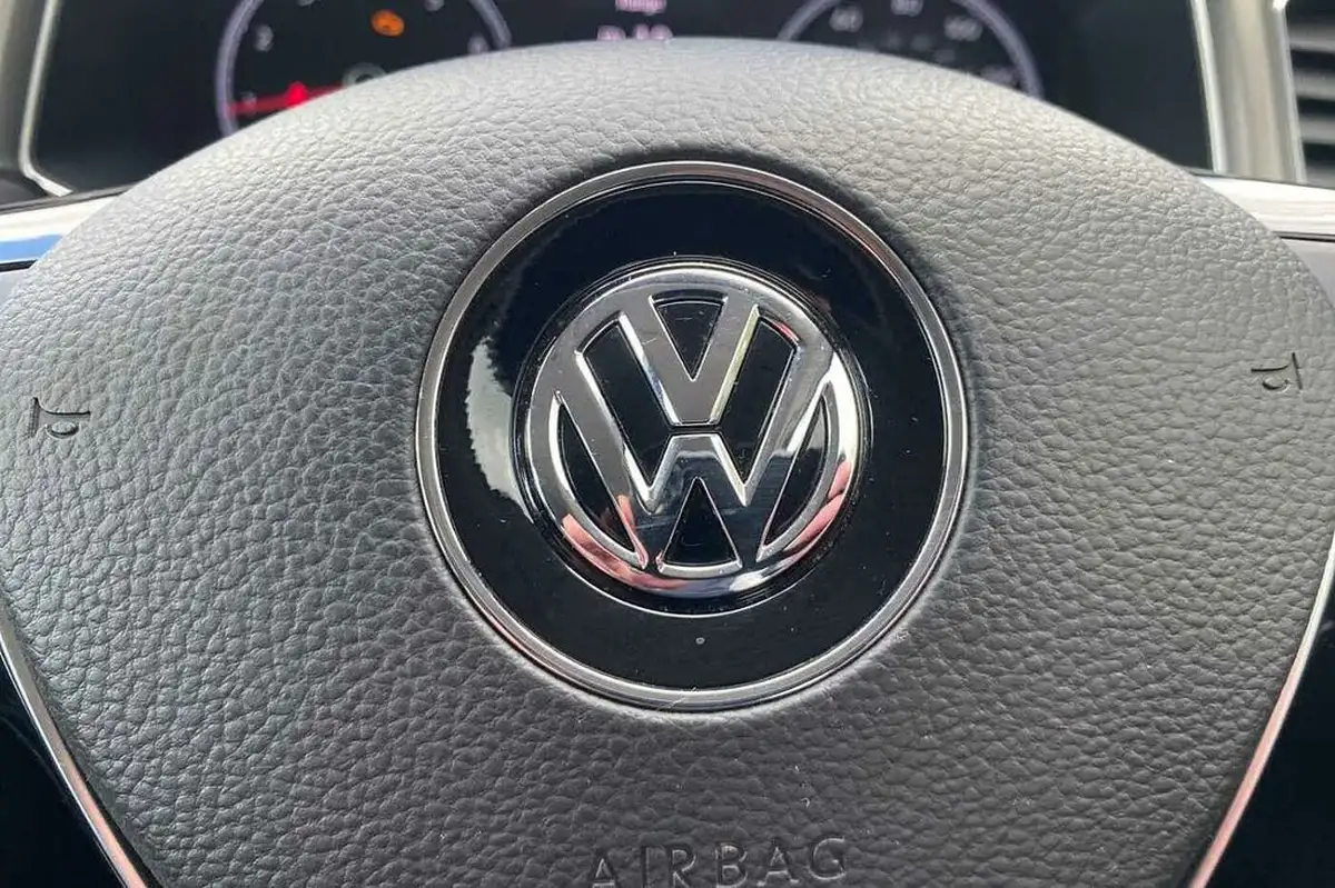 2020-volkswagen-t-roc-10-tsi-se-115ps-big-23
