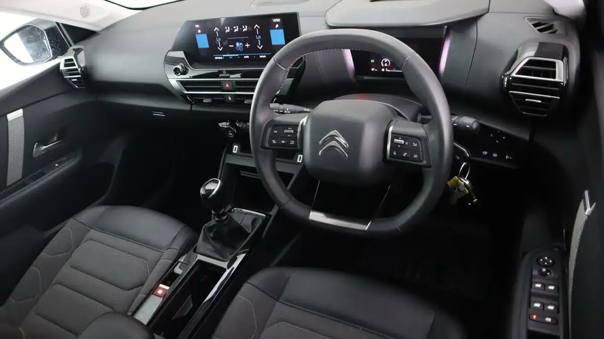 2022-citroen-c4-12-puretech-sense-plus-big-9