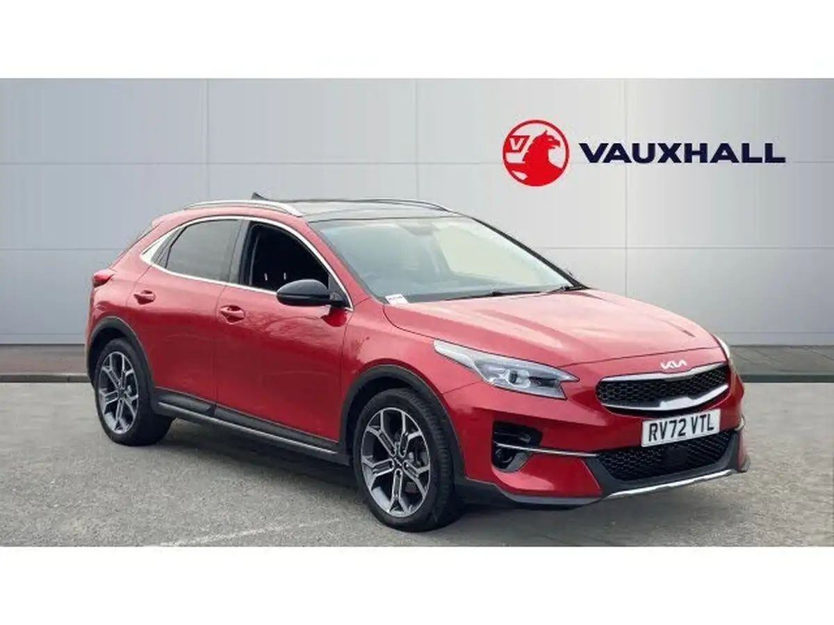 2022-kia-xceed-15-t-gdi-4-big-0