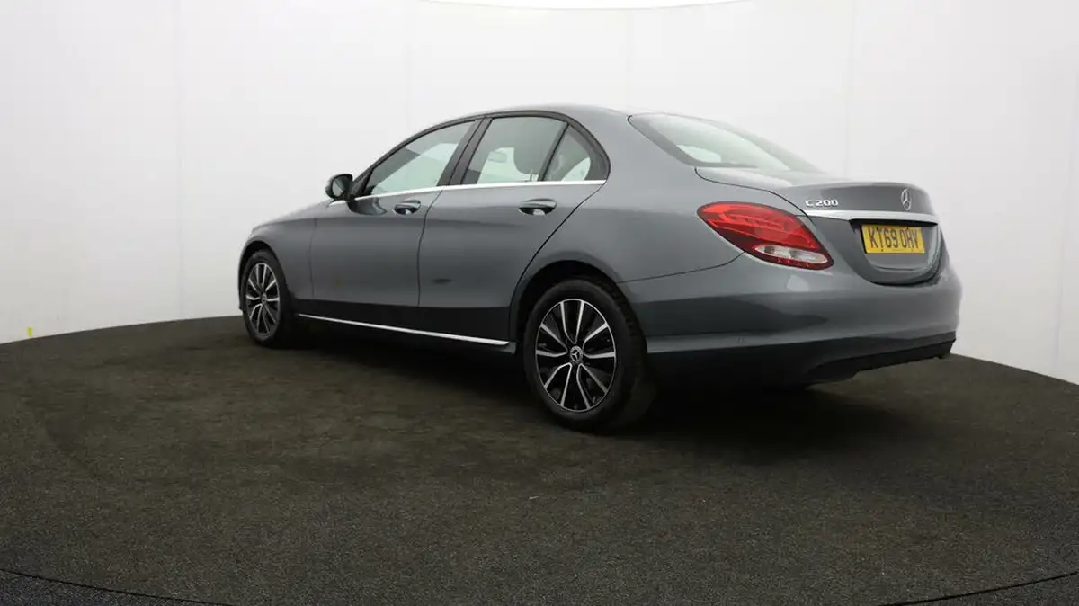 2020-mercedes-benz-c-class-15-c200-se-saloon-4d-big-4