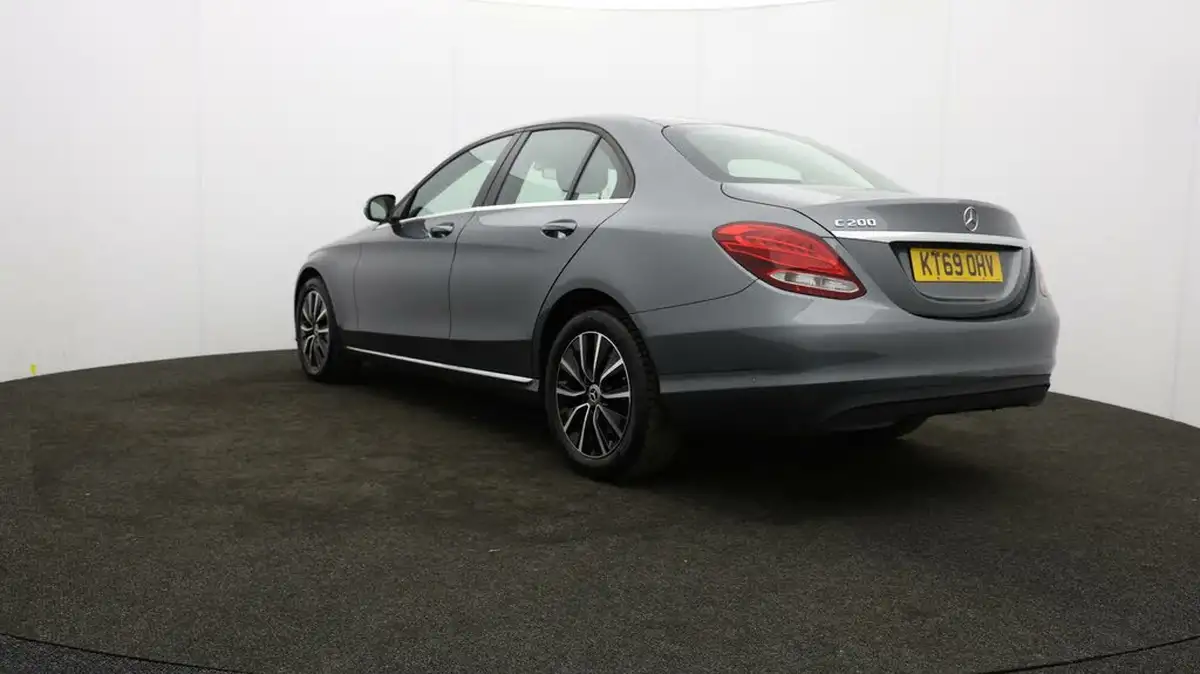 2020-mercedes-benz-c-class-15-c200-se-saloon-4d-big-70