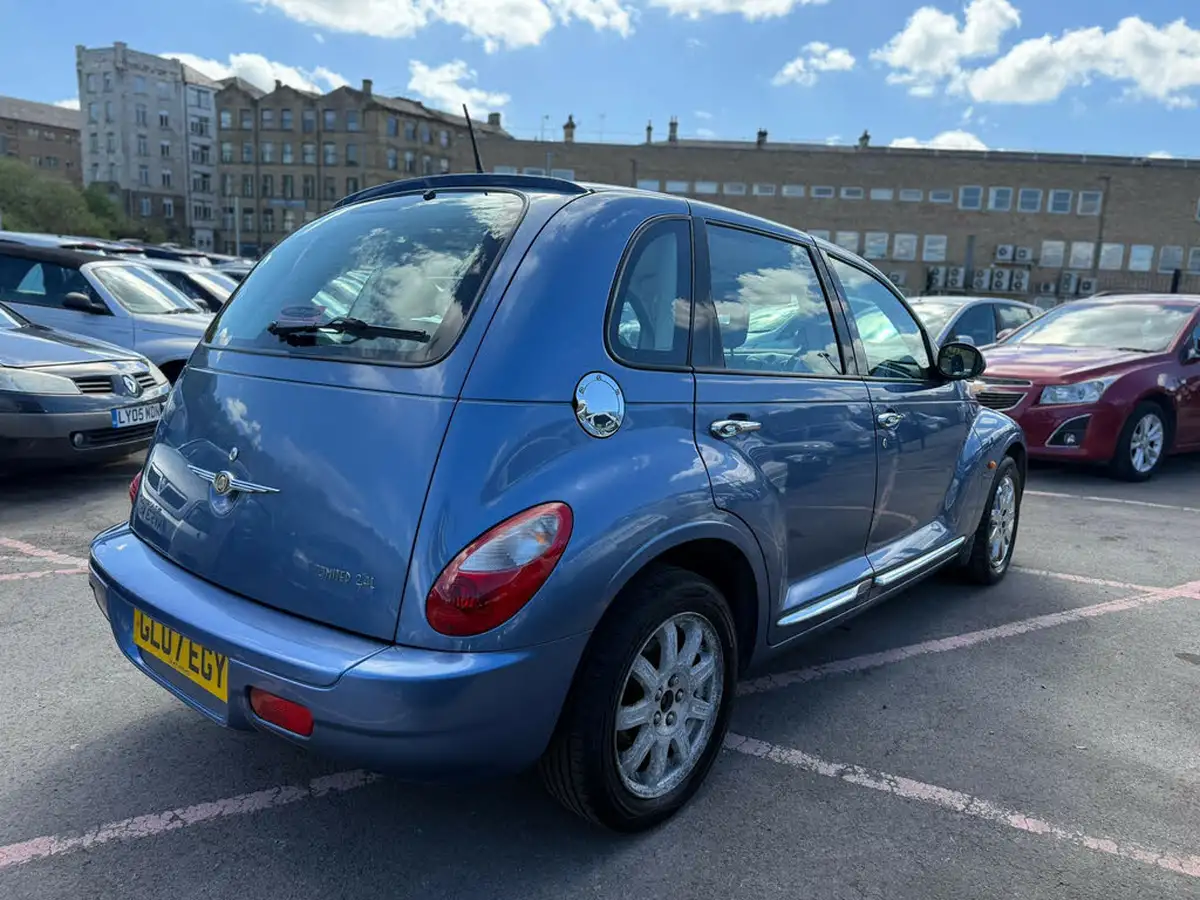 2007-chrysler-pt-cruiser-24-limited-hatchback-5d-auto-big-6