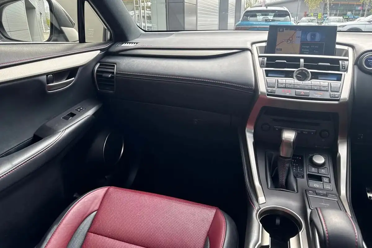 2016-lexus-nx-300h-25-f-sport-big-18