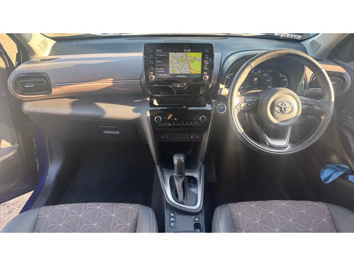 2022-toyota-yaris-cross-15-vvt-i-excel-awd-i-big-9