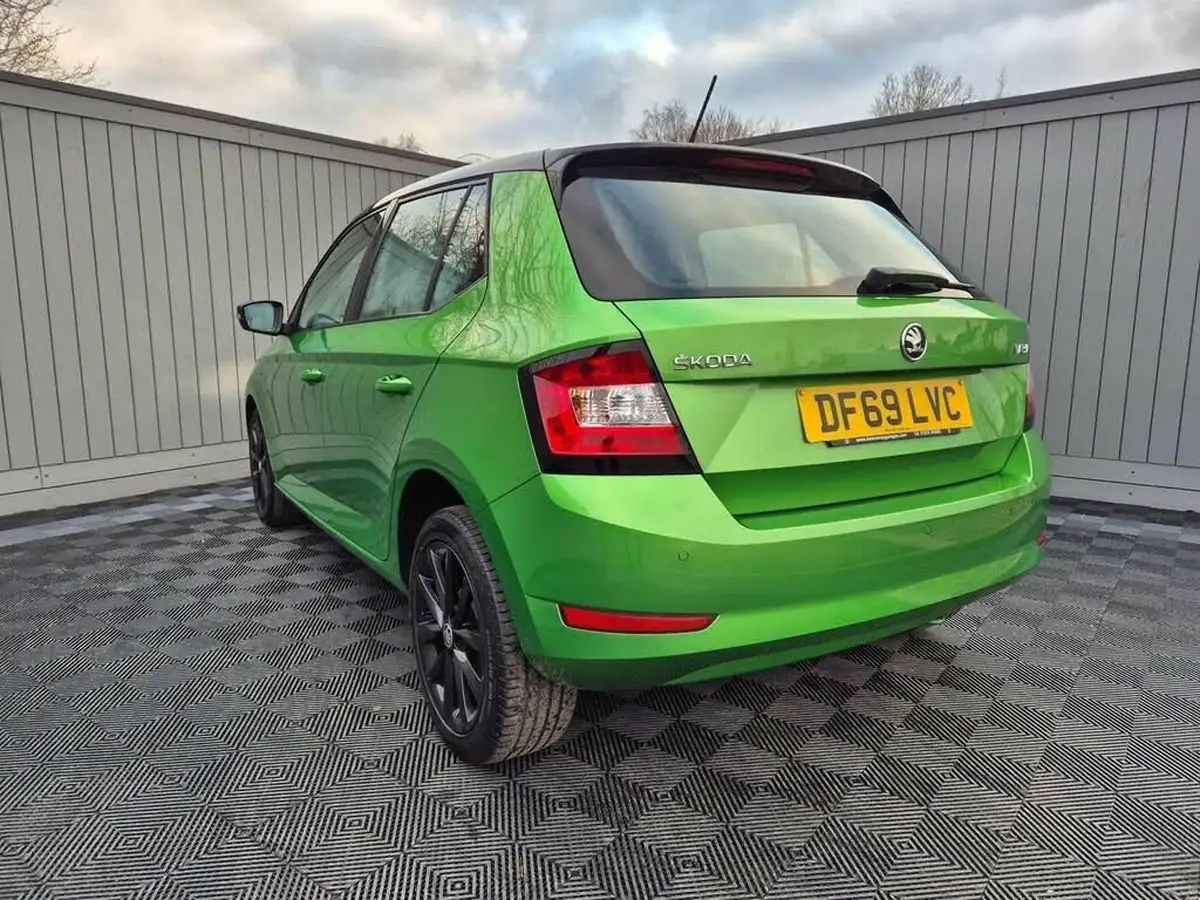 2019-skoda-fabia-10-tsi-colour-edition-big-19