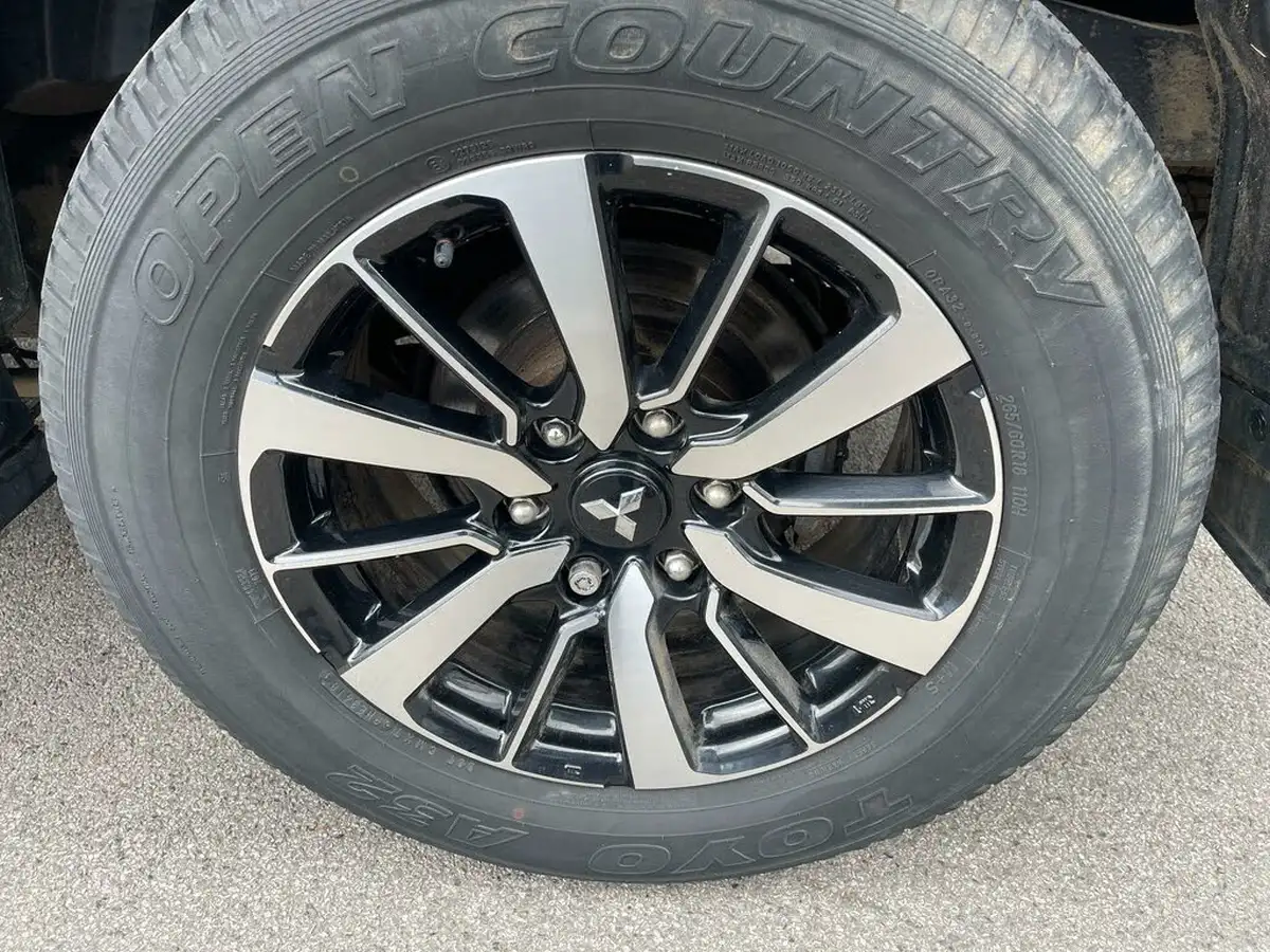 2021-mitsubishi-shogun-sport-24di-d-4-big-30