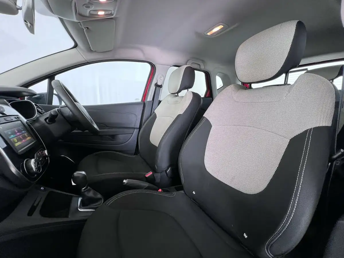 2019-renault-captur-13-tce-iconic-150bhp-ss-edc-auto-big-13