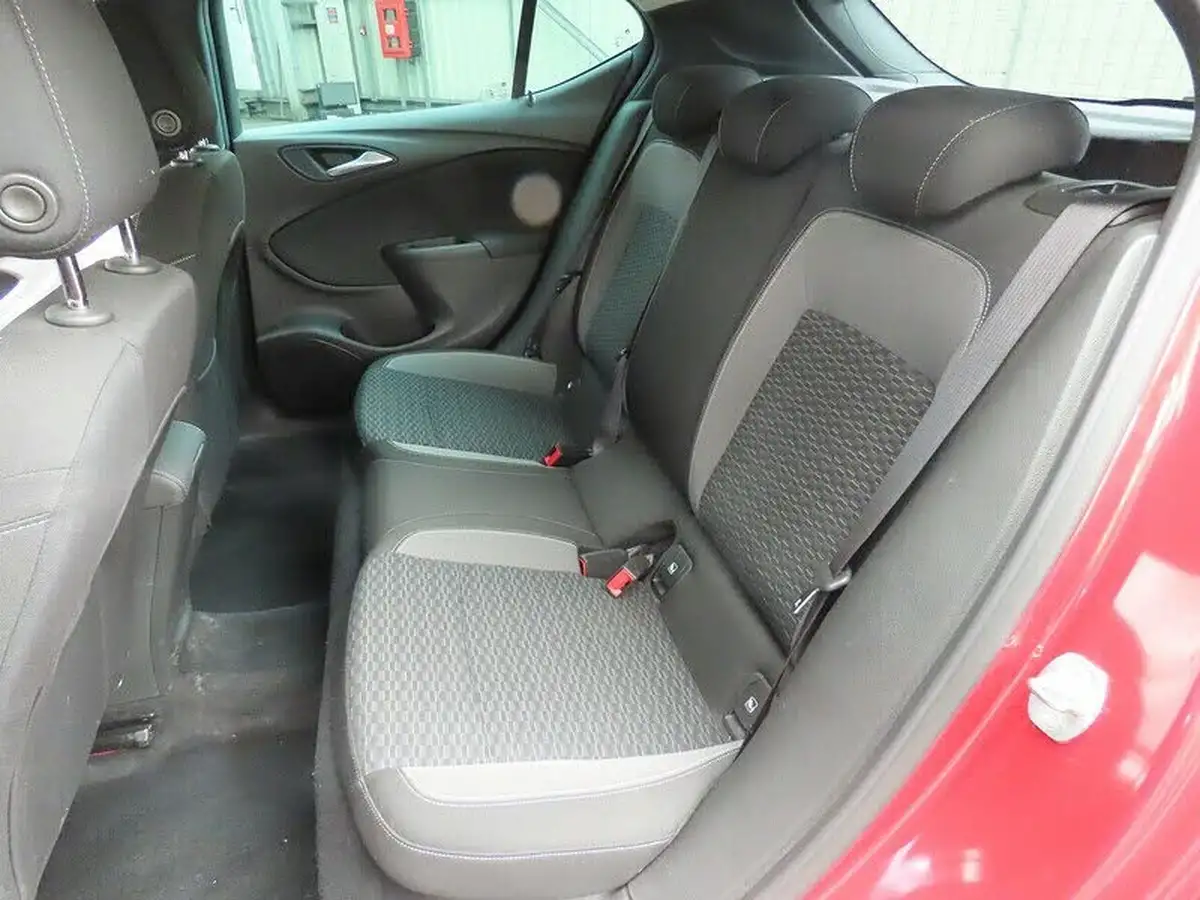 2020-vauxhall-astra-12-turbo-sri-vx-line-nav-big-7