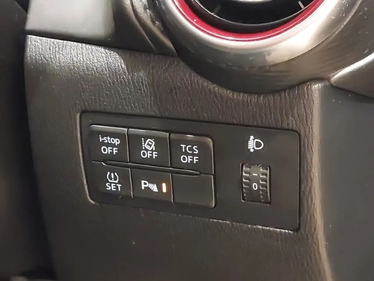 2019-mazda-cx-3-20-sport-black-big-18