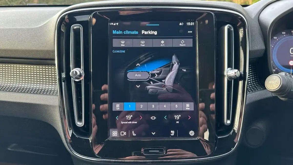 2021-volvo-xc40-e-twin-recharge-plus-big-34