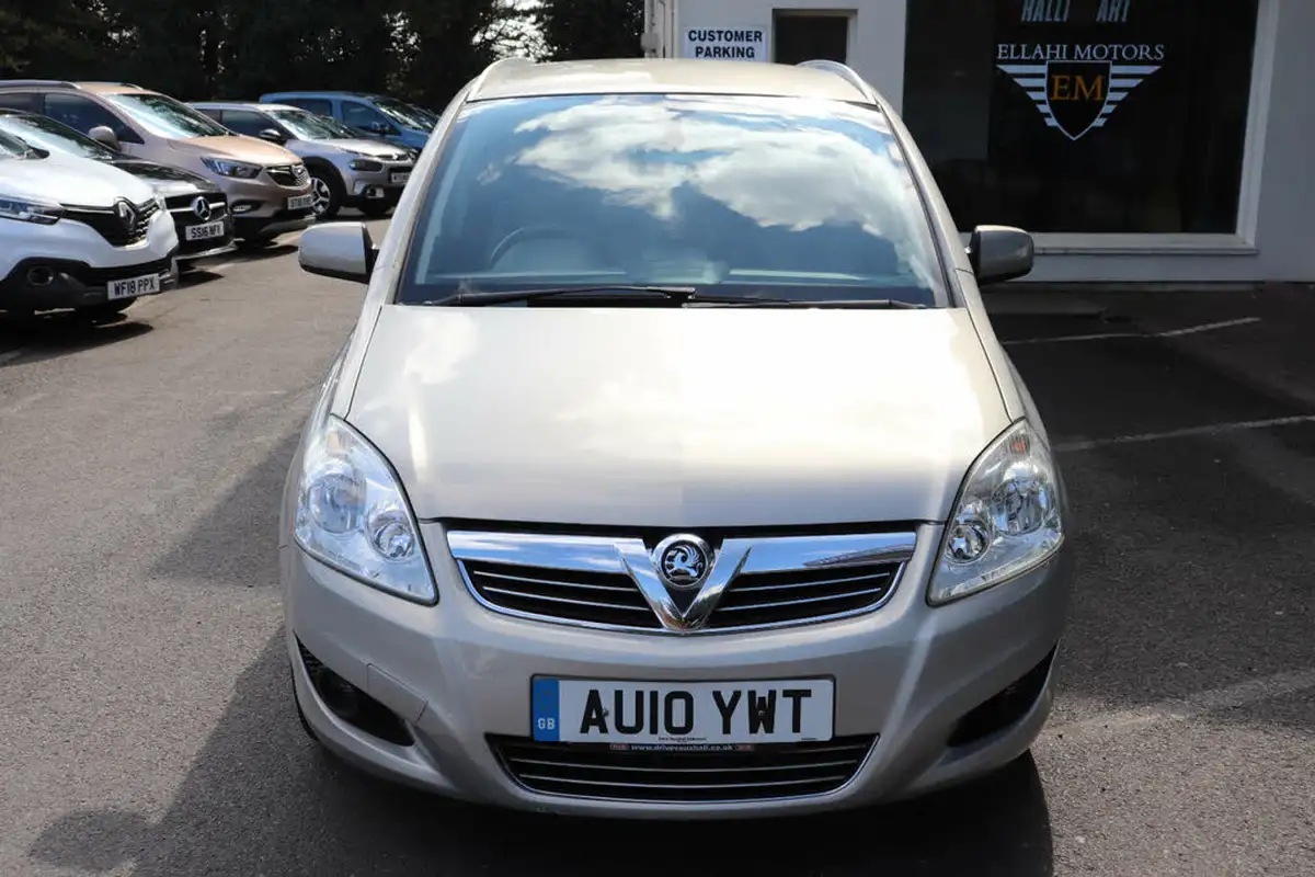 2010-vauxhall-zafira-16-design-big-10