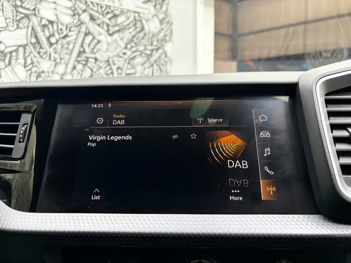 2019-audi-a1-15-35-tfsi-sport-ss-big-14