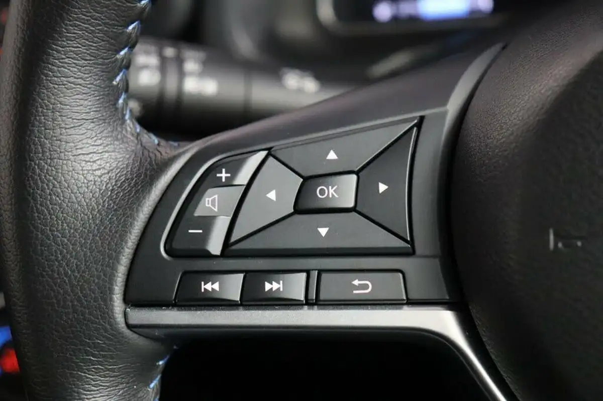 2022-nissan-leaf-e-acenta-39kwh-big-20