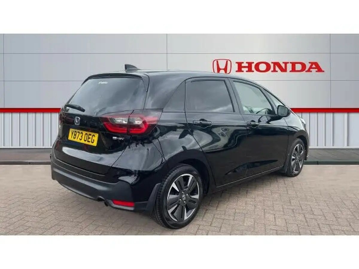 2024-honda-jazz-15-i-mmd-advance-big-11