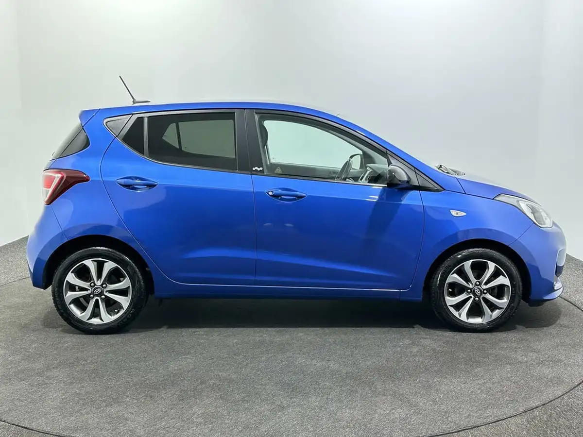 2019-hyundai-i10-10-play-big-7