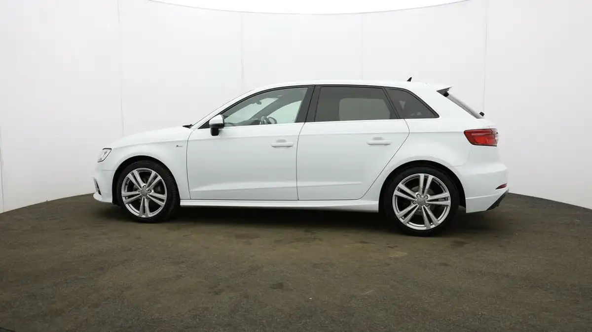 2019-audi-a3-15-35-tfsi-s-line-sportback-5d-tronic-big-60