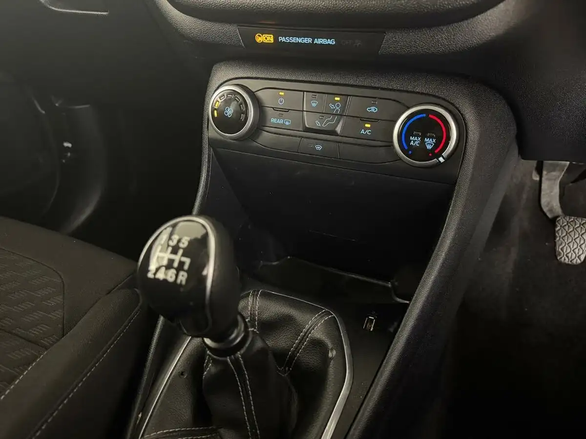2023-ford-fiesta-10t-titanium-125ps-hybrid-mhev-big-28