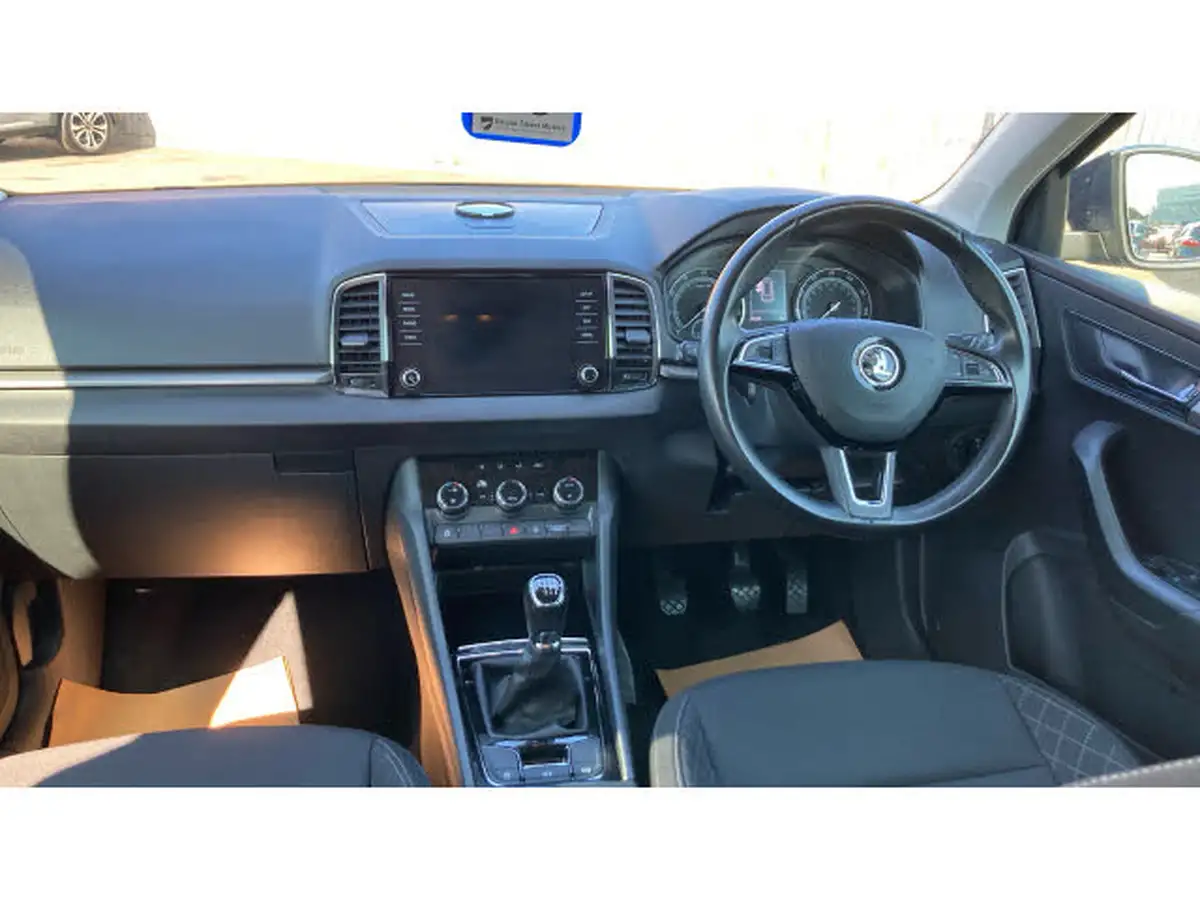 2020-skoda-karoq-10-tsi-se-115ps-big-9