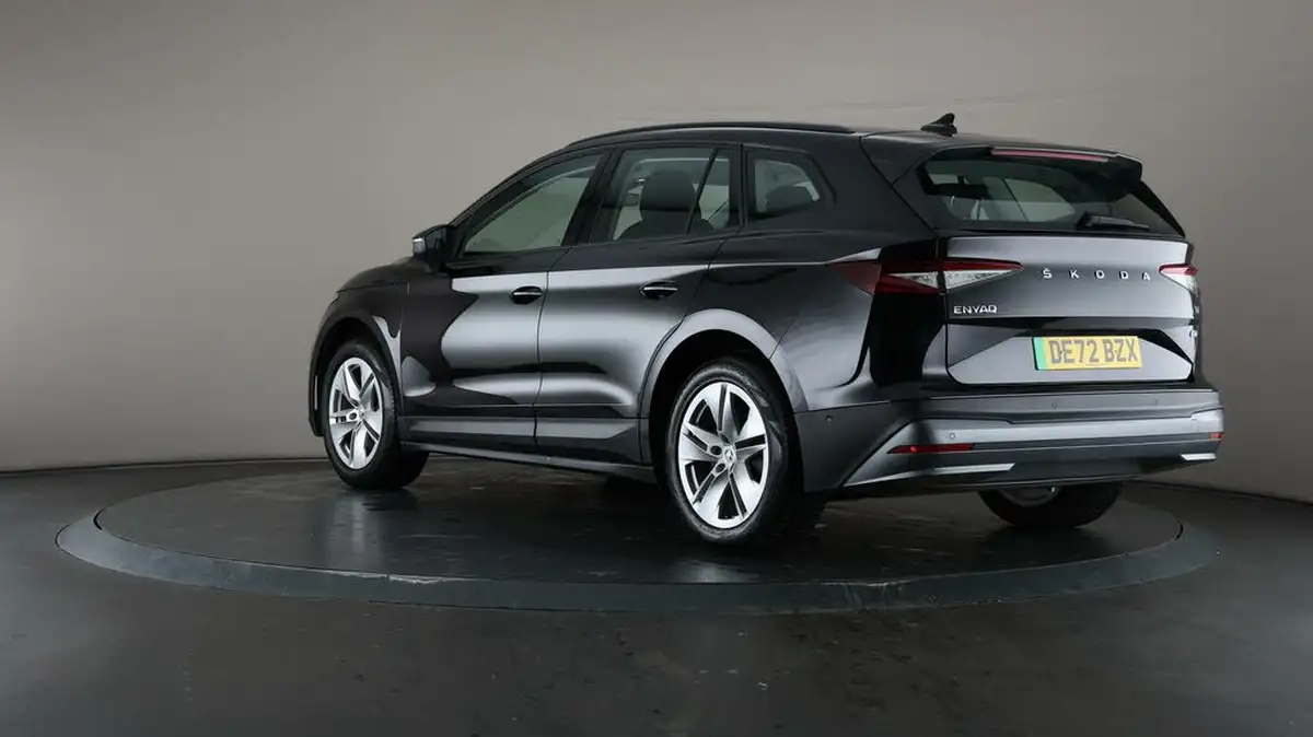 2022-skoda-enyaq-e-60-big-65