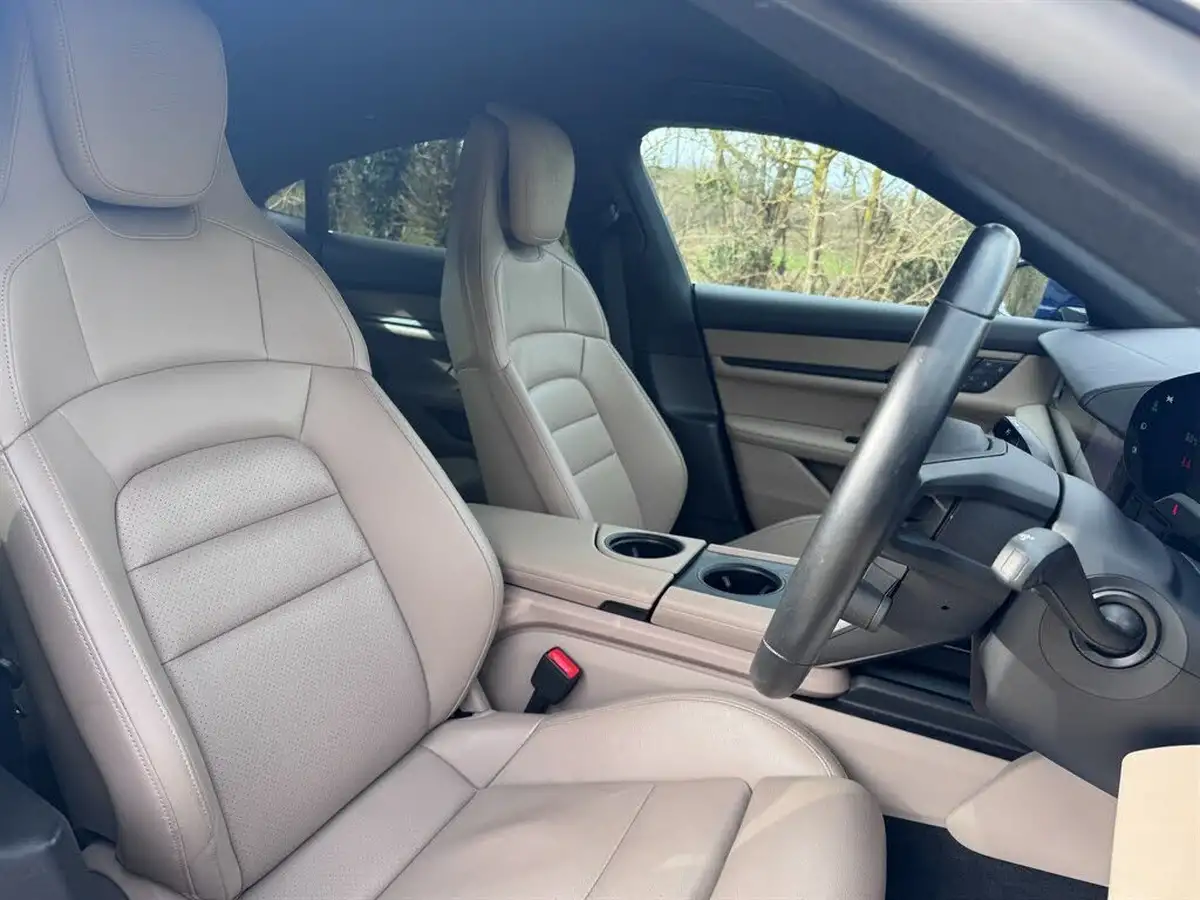2021-porsche-taycan-e-4s-571ps-performance-battery-plus-big-7