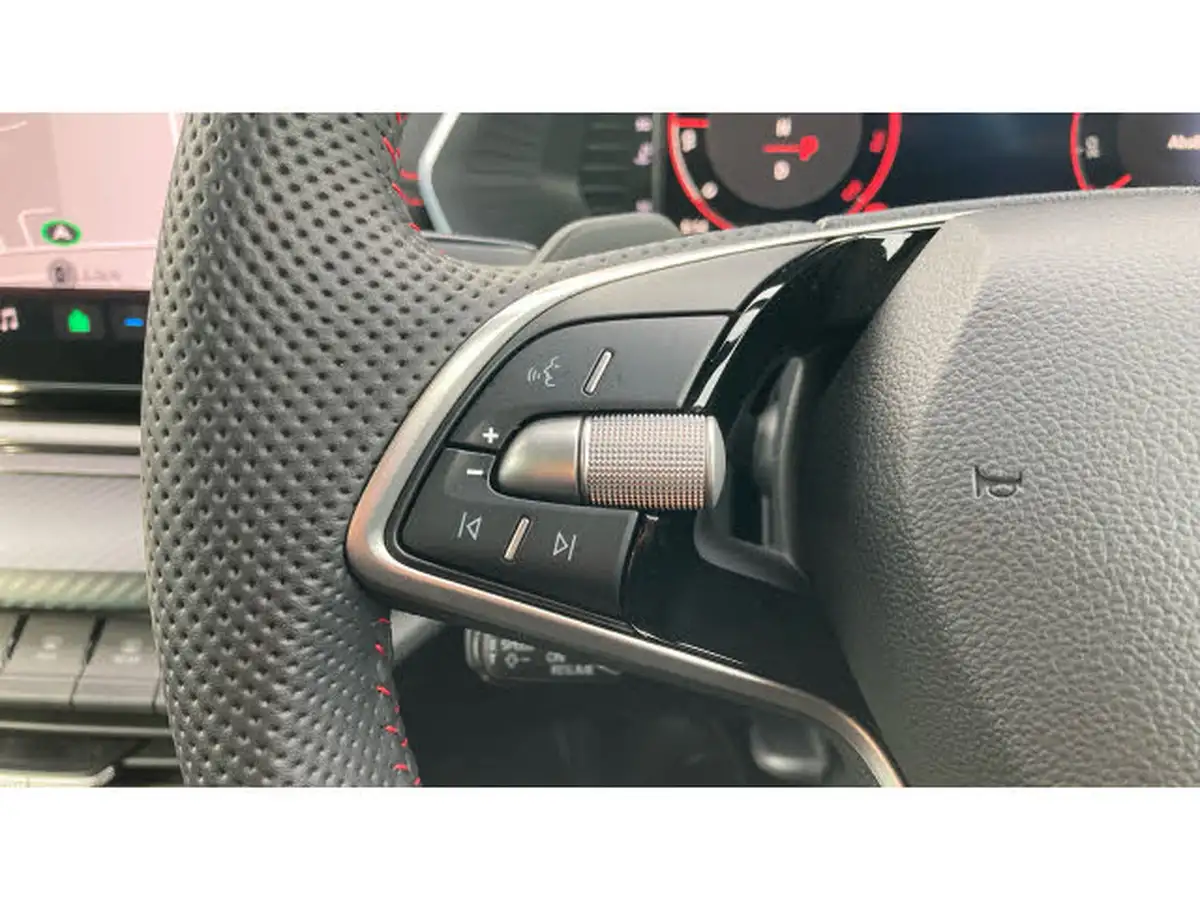 2024-skoda-octavia-20-tsi-vrs-265ps-hatchback-dsg-big-16