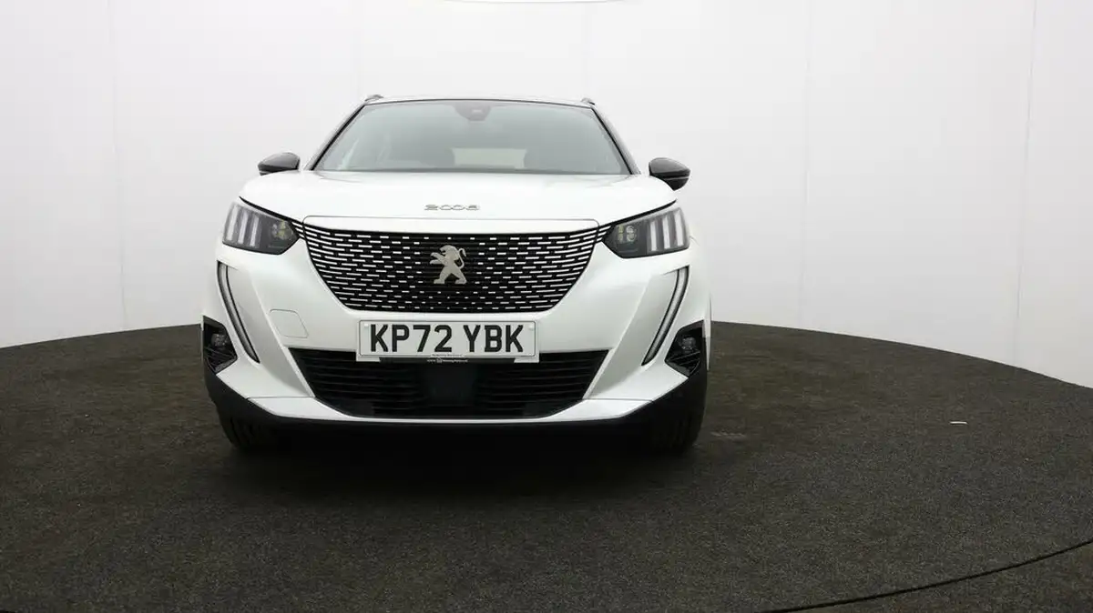 2021-peugeot-2008-suv-e-gt-big-46