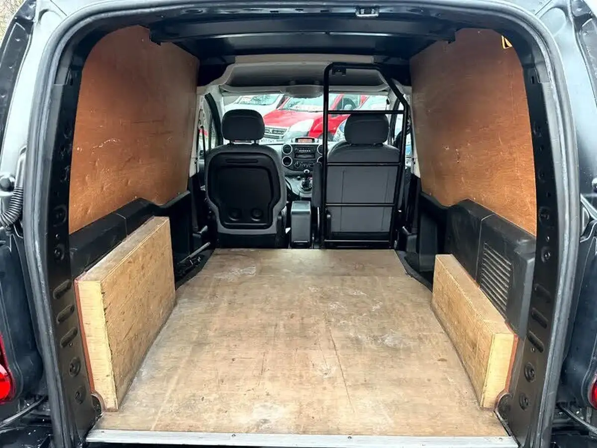 2014-citroen-berlingo-16td-l1-850-x-panel-big-3