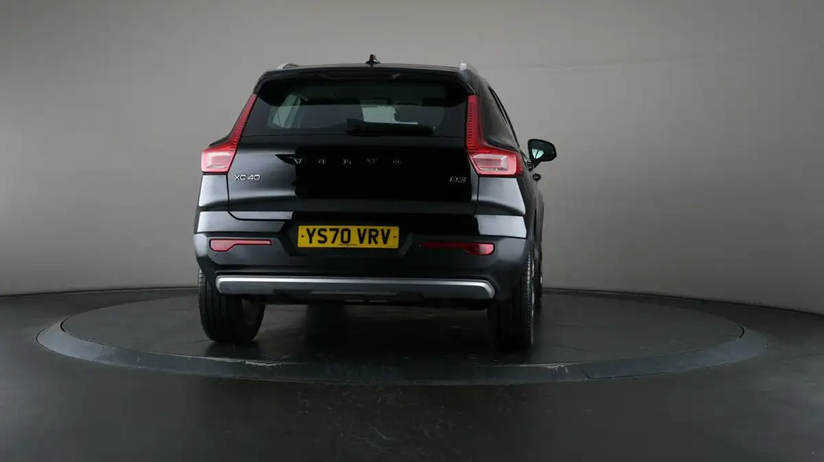 2020-volvo-xc40-20td-d3-momentum-geartronic-big-64