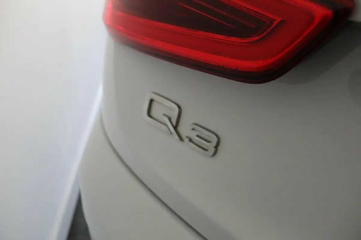 2014-audi-q3-20td-quattro-s-line-plus-177ps-tronic-big-15