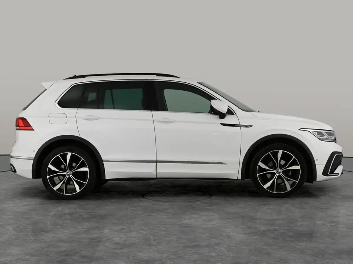2022-volkswagen-tiguan-15-tsi-r-line-edition-big-4